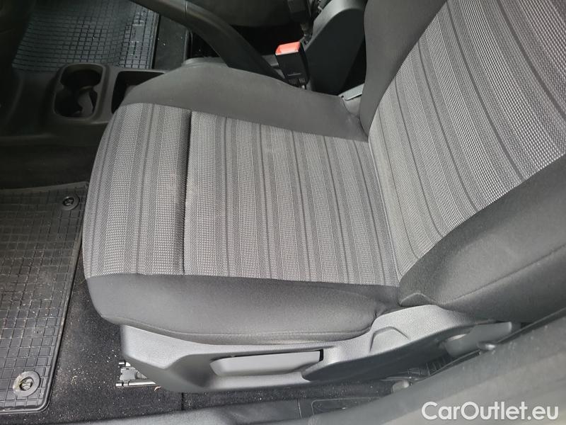  Opel  Combo  Life (E)  (2018) Com.L.1.5D 96 Elegance Plus 5d #8