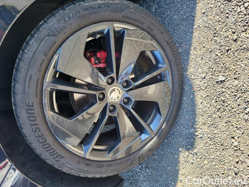  Skoda  Octavia  Lim. (NX3)(2020) Oct. 2.0TDI 147 RS AT #15