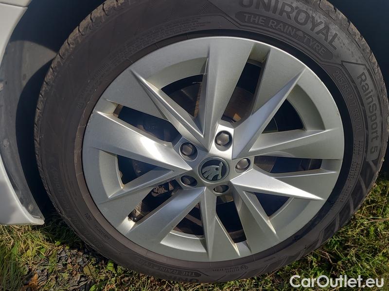  Skoda  Octavia  Combi (NX3)(2020) Oct.Combi 1.5TSI 110 Style #2