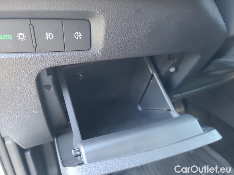  Skoda  Octavia  Combi (NX3)(2020) Oct.Combi 1.5TSI 110 Style #17