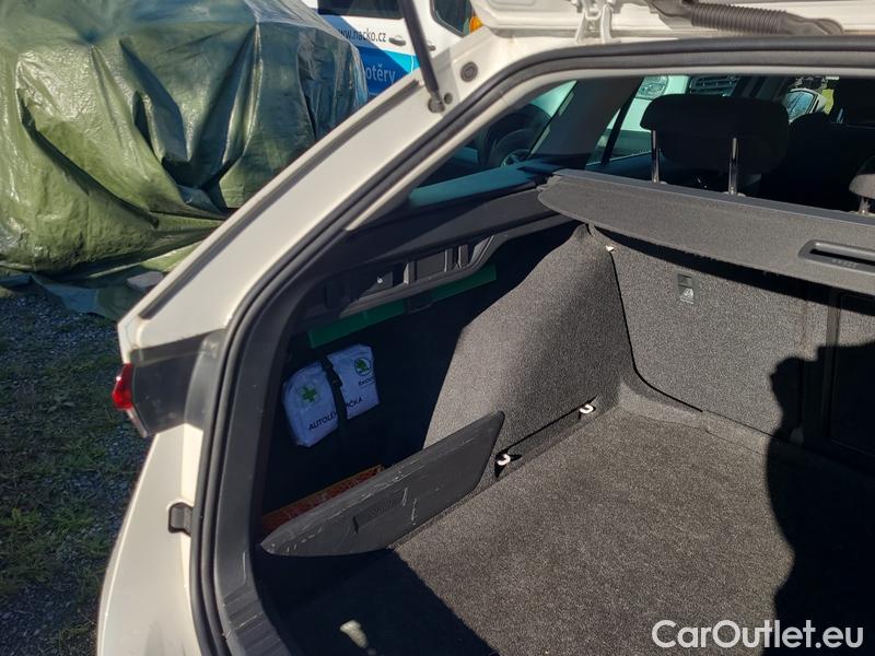  Skoda  Octavia  Combi (NX3)(2020) Oct.Combi 1.5TSI 110 Style #13