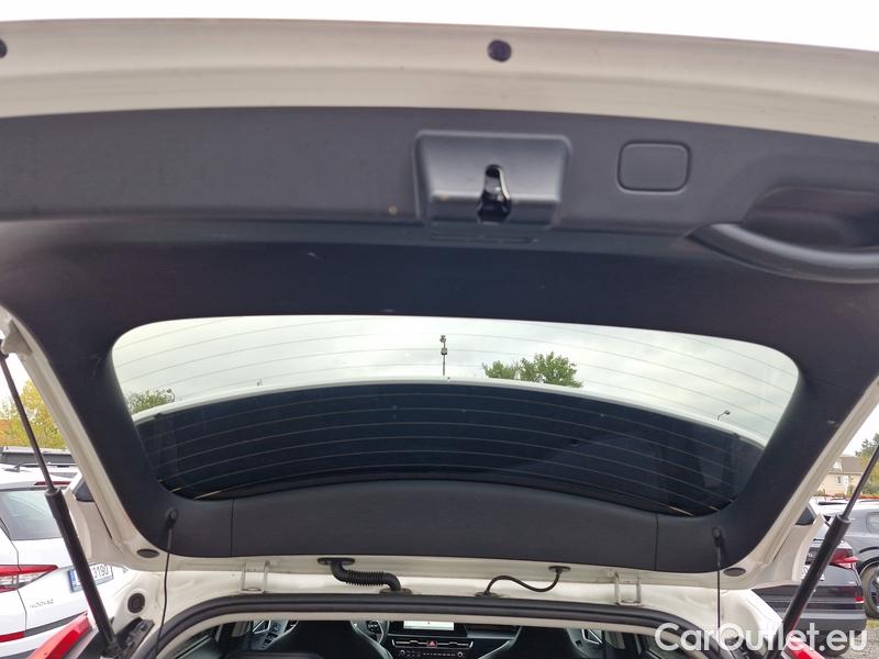  KIA  Niro  (2022)  1.6GDI HEV Style AT 5d #19