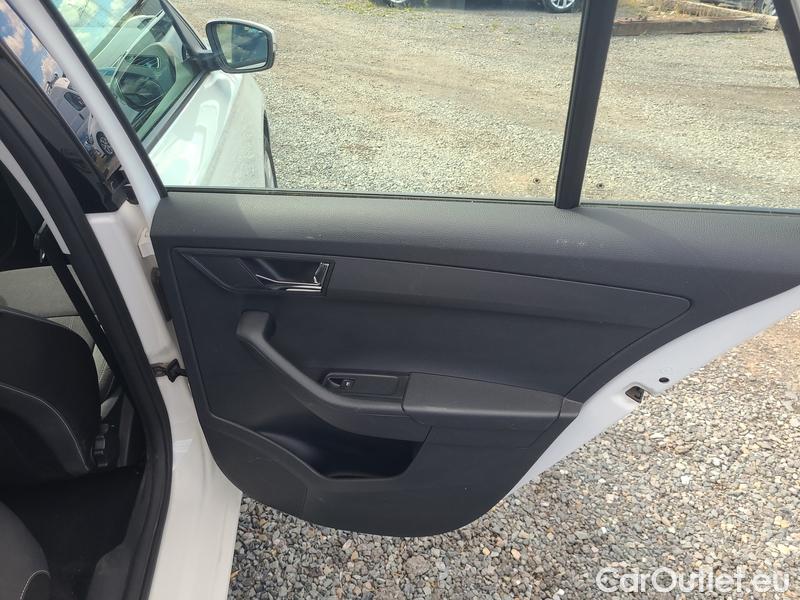  Skoda  Fabia  Combi (2015)  Com.1.0TSI 70 Style #17