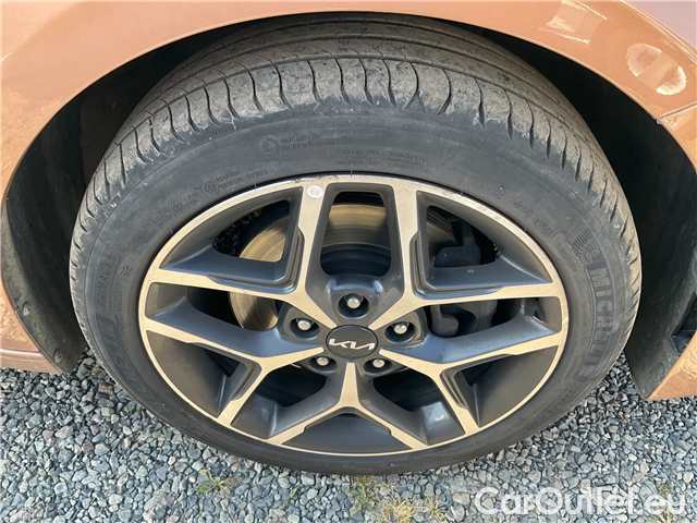  KIA  Cee'd Ceed SW 1.5 T-GDI 118 Top #4