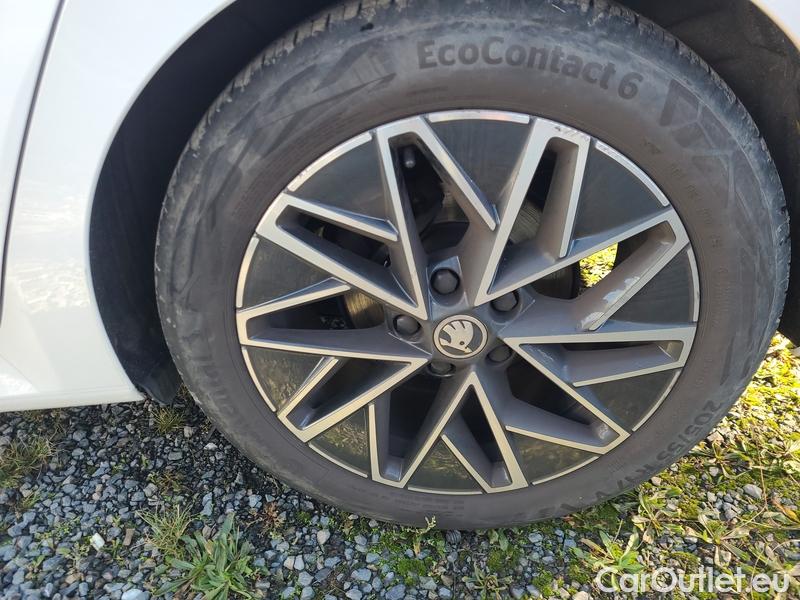  Skoda  Octavia  Combi (NX3)(2020) Oct.Combi 1.5TSI 110 Style #6