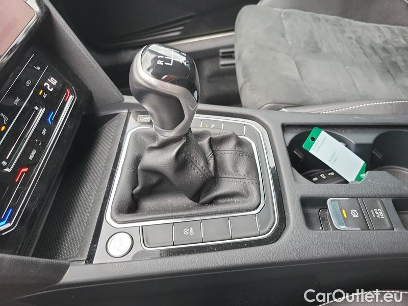  Volkswagen  Passat  Variant (CB5) (2019) Pas.Var.2.0TDI 110 Elegance #17