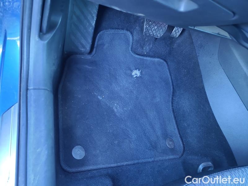  Skoda  Octavia  Combi (NX3)(2020) Oct.Combi 2.0TDI 110 Style AT #9