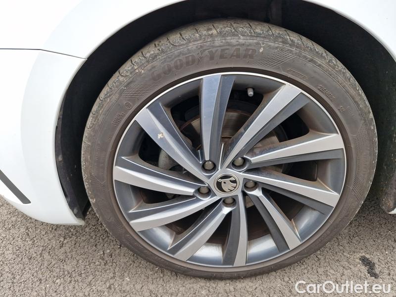  Skoda  Octavia  Lim. (NX3)(2020)  1.5TSI 110 Style 5d #4