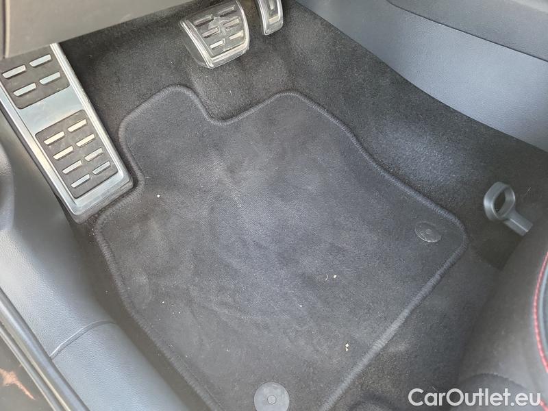  Skoda  Octavia  Lim. (NX3)(2020) Oct. 2.0TDI 147 RS AT #12