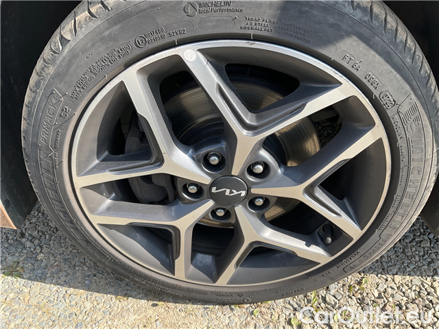  KIA  Cee'd Ceed SW 1.5 T-GDI 118 Top #1