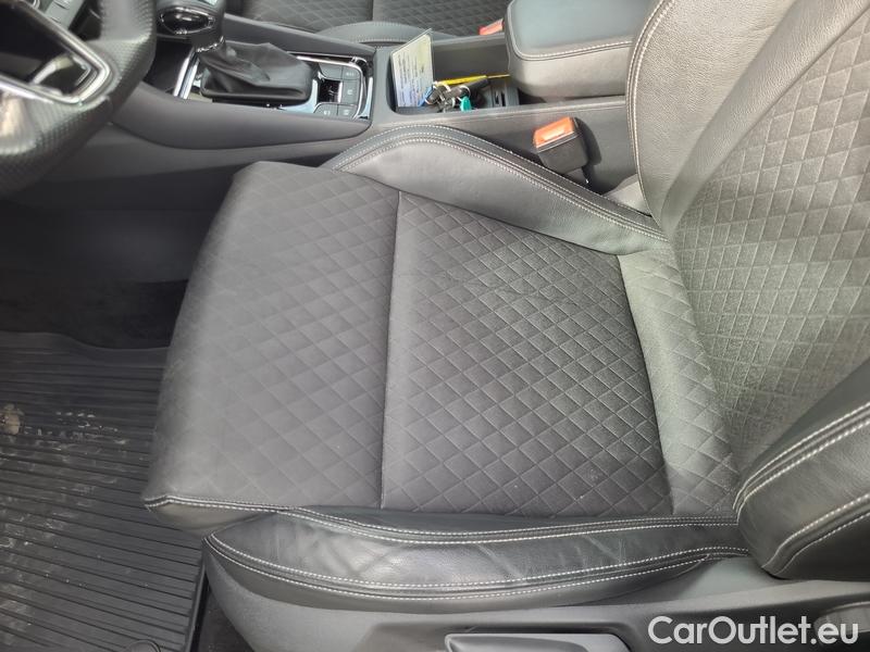  Skoda  Karoq  (NU)(2017->)  2.0 TDI 85 Style AT 5d #4