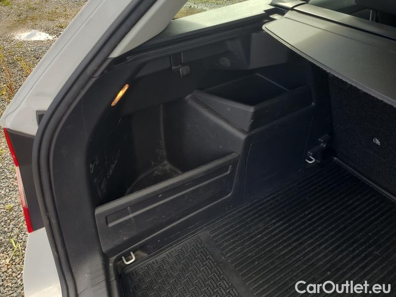  Skoda  Fabia  Combi (2015)  Com.1.0TSI 70 Style #16