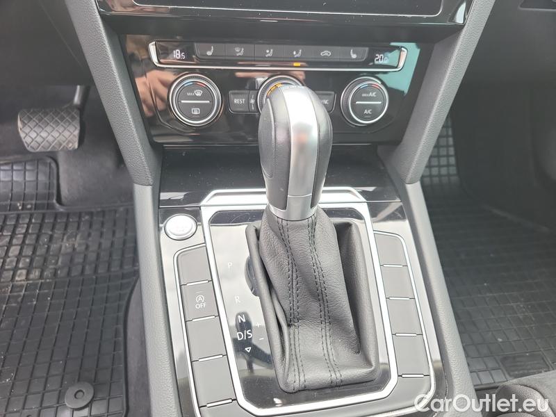  Volkswagen  Passat  Variant (CB5) (2019) Pas.Var.2.0TDI 140 Highline AT #26