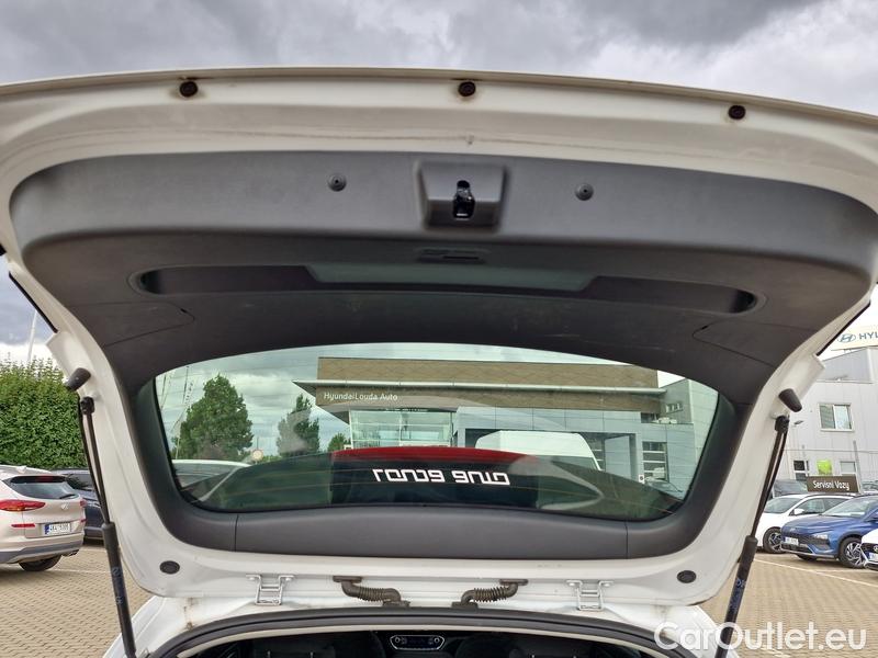  Hyundai  i30   cw (PD)(2017->)  kom.1.6CRDi 115 Smart #18