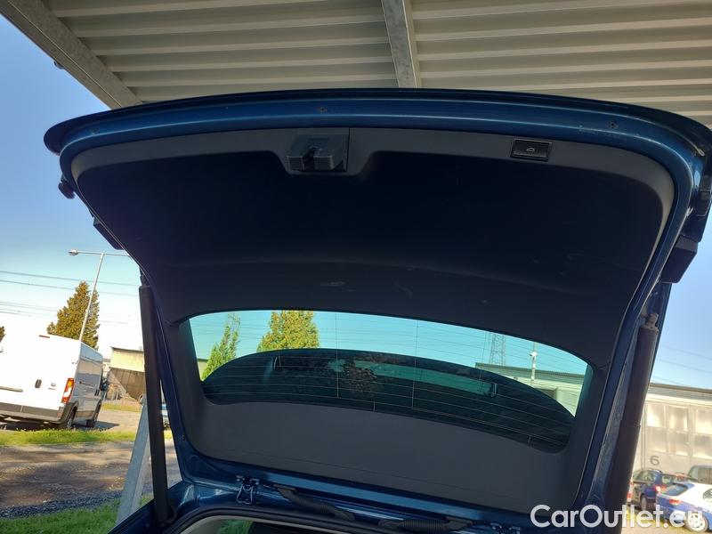  Skoda  Octavia  Combi (NX3)(2020) Oct.Combi 2.0TDI 110 Style AT #17