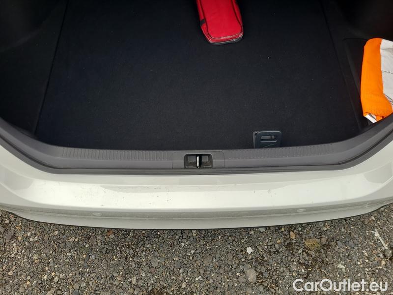  Toyota  Camry  (XV70)(2018)  2.5 Hybrid Executive AT #11