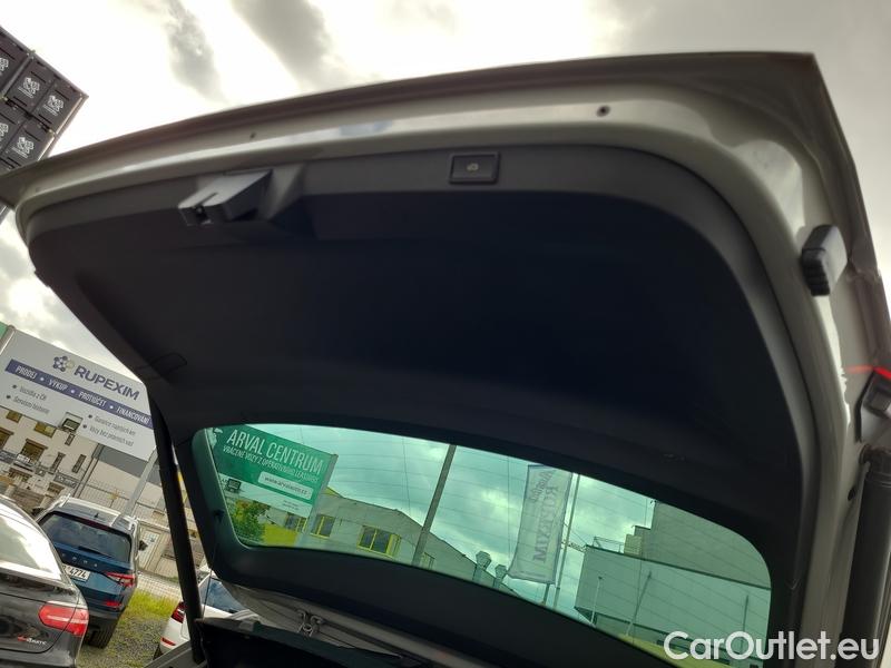  Skoda  Karoq  (NU)(2017->)  2.0 TDI 85 Style AT 5d #10