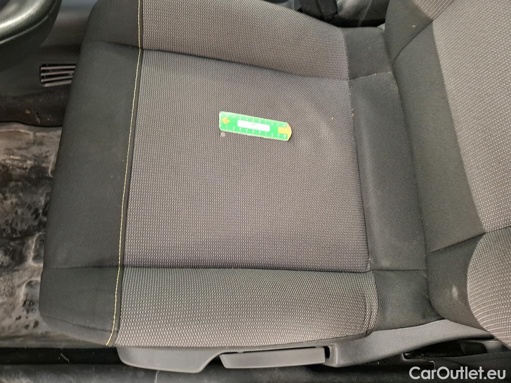  Citroen  C3  Société Feel Business R 1.5 BlueHDI 100CV BVM5 E6dT #1