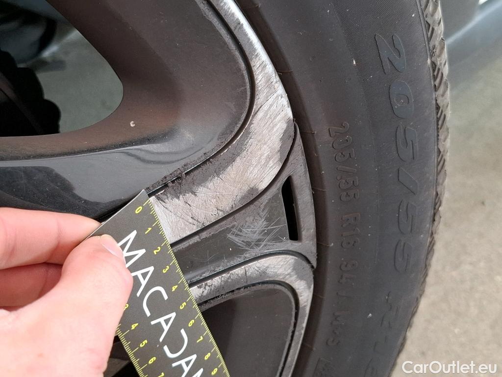  Citroen  C3 CITROEN  Société / 2020 / 5P / Berline / VU PureTech 83 S&S BVM Feel Nav #118