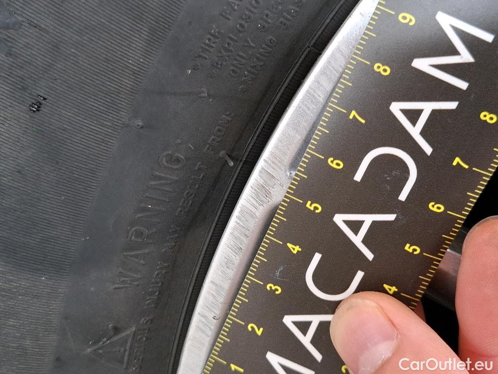  Peugeot  208  Premium 1.5 HDi 100CV BVM6 E6d #60