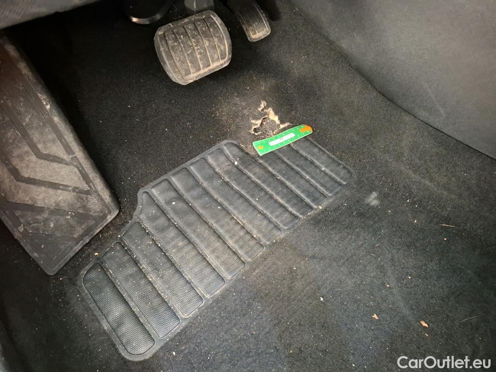  Peugeot  308  Active Pack 1.5 HDi 130CV BVA8 E6d #27