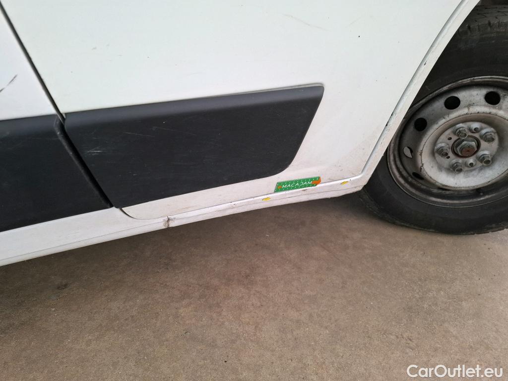  Citroen  Jumper CITROEN  CA VU 4p Fourgon 35 L2H2 BlueHDi 130 BVM6 Cab App Confort #28