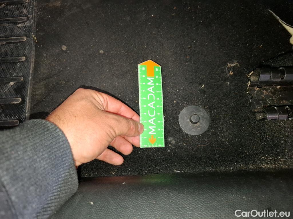  Peugeot  208  Premium 1.5 HDi 100CV BVM6 E6d #9