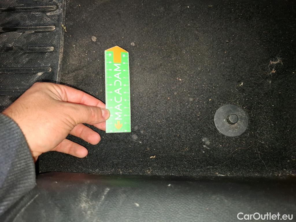  Peugeot  208  Premium 1.5 HDi 100CV BVM6 E6d #8