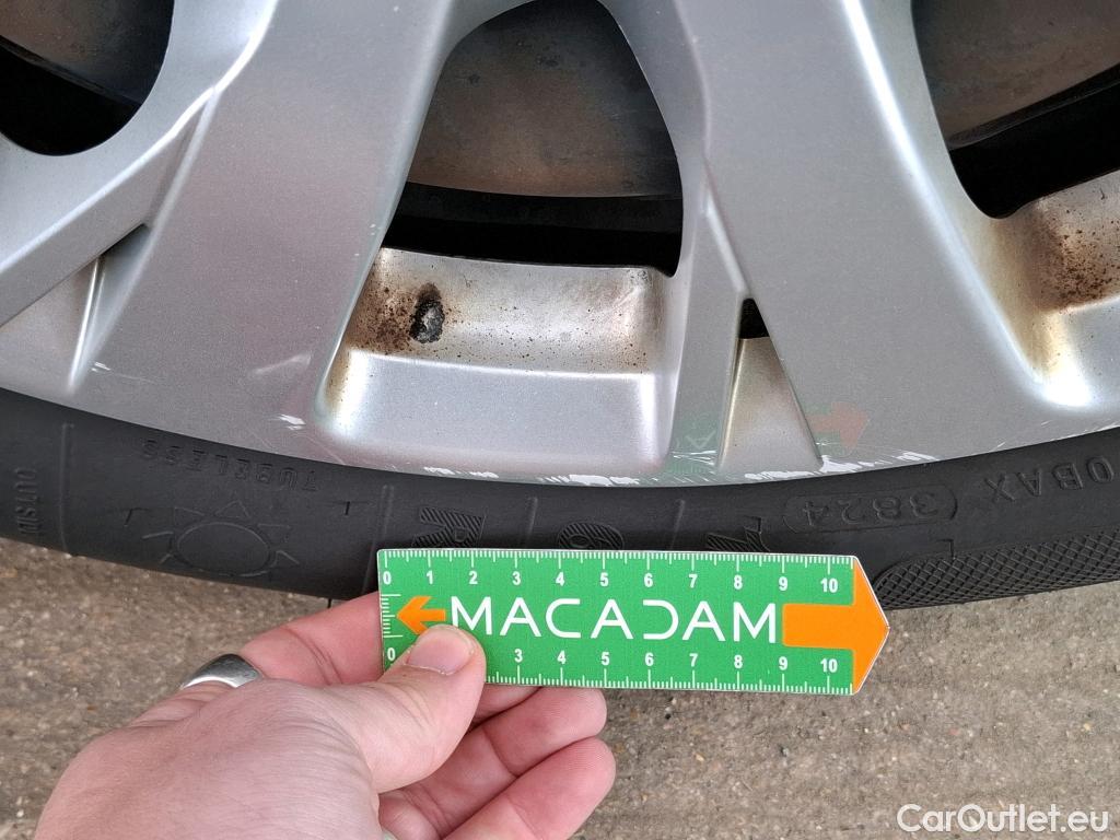  Peugeot  208  Affaire Premium 1.5 HDi 100CV BVM5 E6dT #23