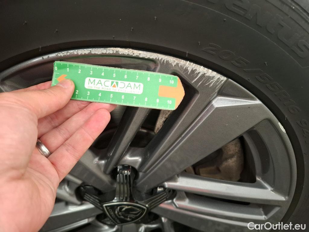  Peugeot  308  Active Pack 1.5 HDi 130CV BVA8 E6d #18