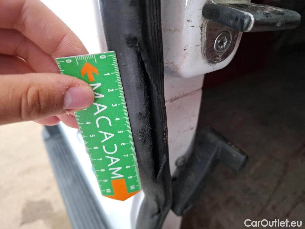  Citroen  Jumper CITROEN  CA VU 4p Fourgon 35 L2H2 BlueHDi 130 BVM6 Cab App Confort #34