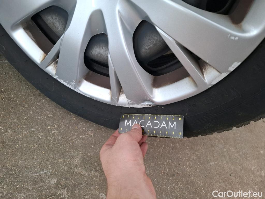  Peugeot  208  Affaire Premium Pack 1.5 HDi 100CV BVM5 E6dT #20