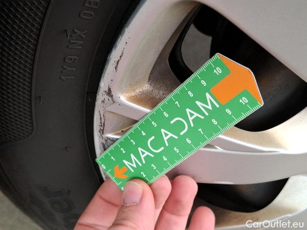  Peugeot  208  Affaire Premium 1.5 HDi 100CV BVM5 E6dT #15