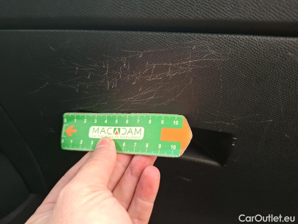  Peugeot  308  Active Pack 1.5 HDi 130CV BVA8 E6d #24