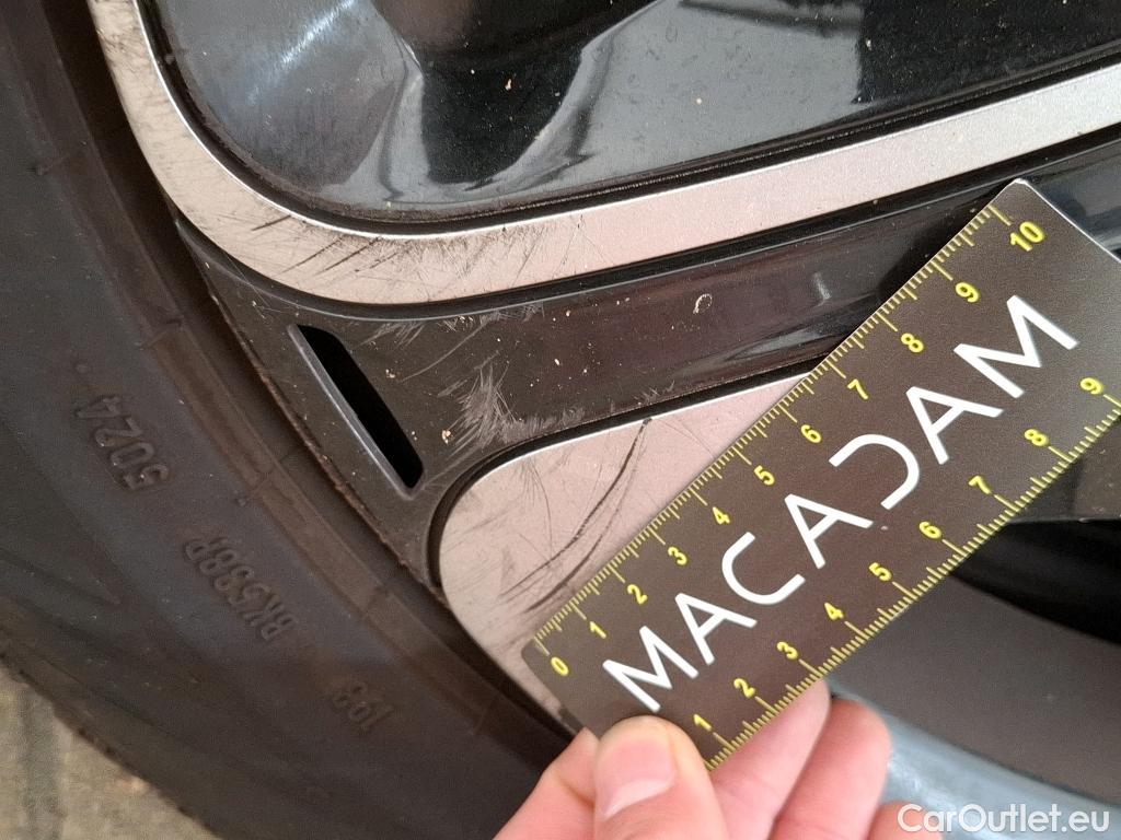  Citroen  C3 CITROEN  Société / 2020 / 5P / Berline / VU PureTech 83 S&S BVM Feel Nav #121