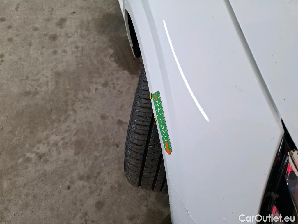  Peugeot  208  Premium 1.5 HDi 100CV BVM6 E6d #43