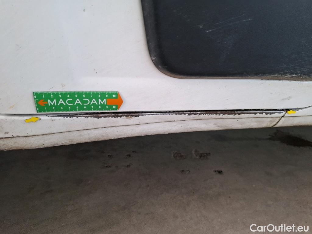  Citroen  Jumper CITROEN  CA VU 4p Fourgon 35 L2H2 BlueHDi 130 BVM6 Cab App Confort #26