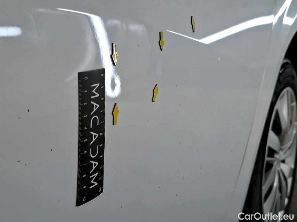  Peugeot  208  Premium 1.5 HDi 100CV BVM6 E6d #48