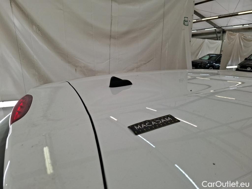  Peugeot  208  Affaire Premium Pack 1.5 HDi 100CV BVM5 E6dT #23