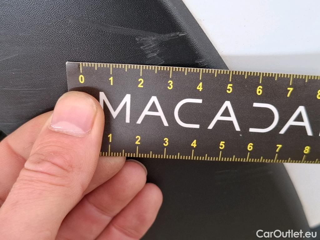  Citroen  C3 CITROEN  Société / 2020 / 5P / Berline / VU PureTech 83 S&S BVM Feel Nav #78