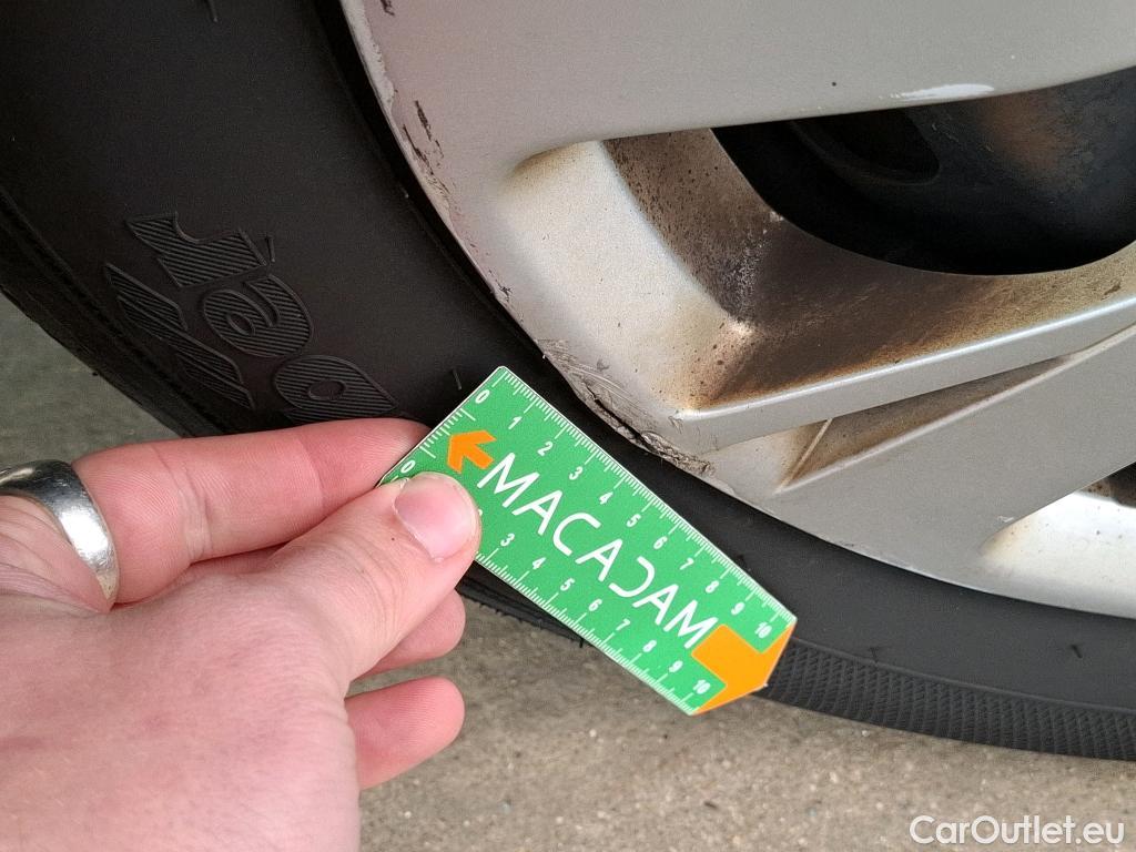  Peugeot  208  Affaire Premium 1.5 HDi 100CV BVM5 E6dT #14