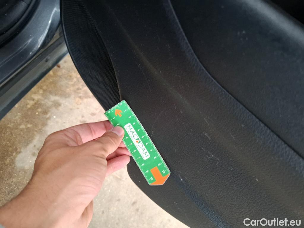  Toyota  C-HR TOYOTA  / 2016 / 5P / SUV 1.8 Hybride 122 Dynamic Business Stage A #5