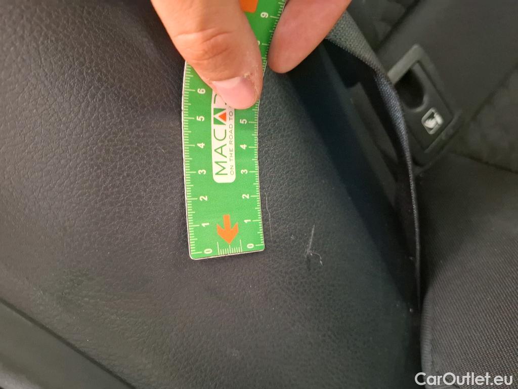  Toyota  C-HR TOYOTA  / 2016 / 5P / SUV 1.8 Hybride 122 Dynamic Business Stage A #35