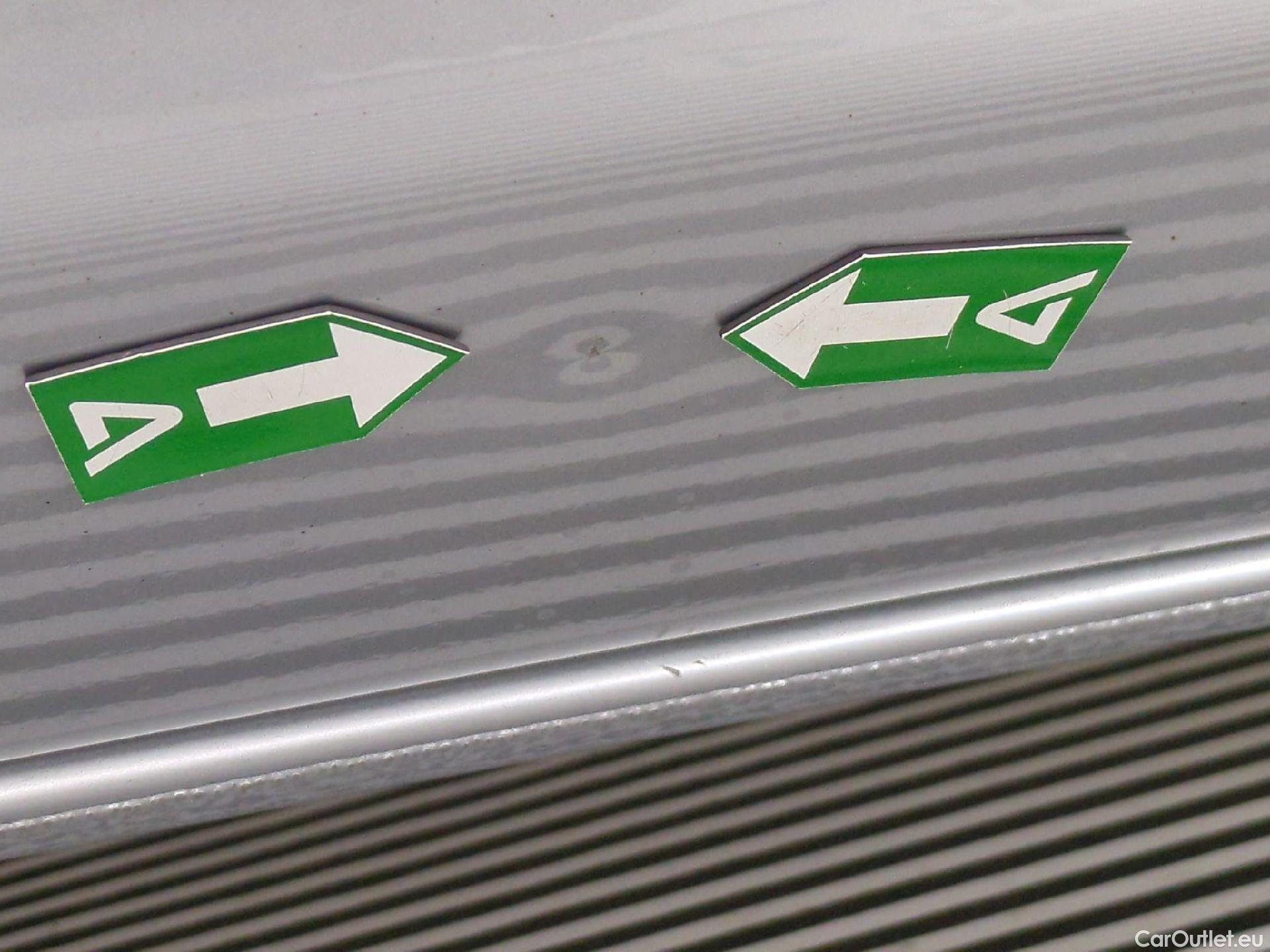  Volkswagen  Transporter VOLKSWAGEN  / 2019 / 4P / Fourgon tôlé 2.0 TDi 150 DSG7 L1H1 Business Plus #35