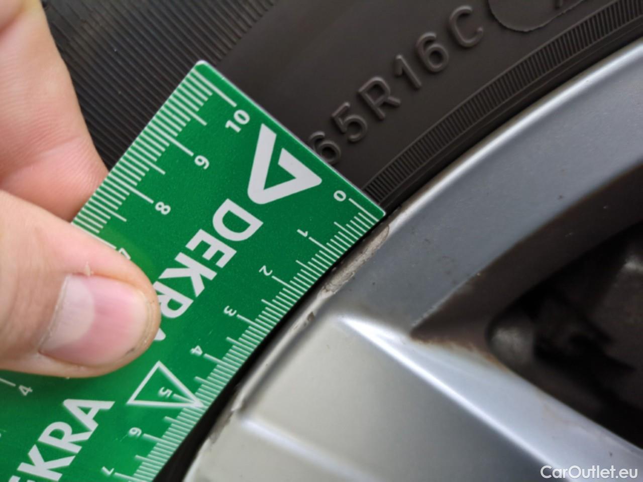  Volkswagen  Transporter VOLKSWAGEN  / 2019 / 4P / Fourgon tôlé 2.0 TDi 150 DSG7 L1H1 Business Plus #8