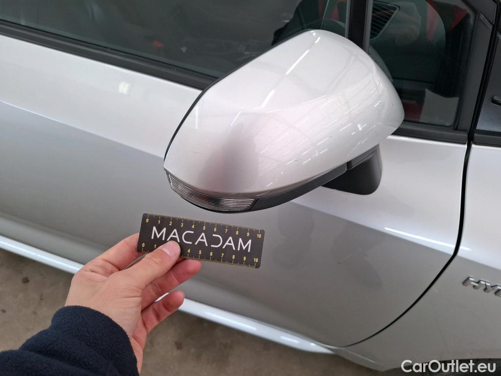  Toyota  Corolla TOYOTA  Touring Sports / 2018 / 5P / Break Hybride 184h Dynamic Business Stage Acad #23