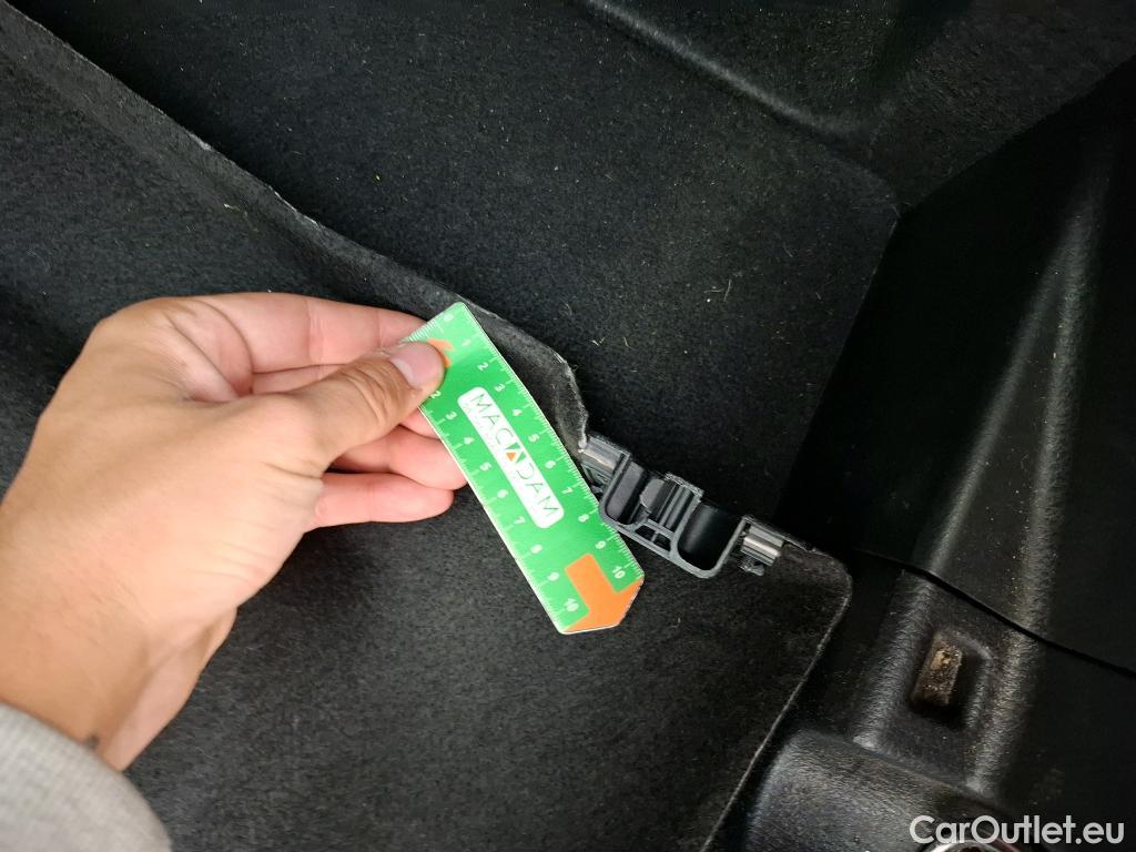  Toyota  C-HR TOYOTA  / 2016 / 5P / SUV 1.8 Hybride 122 Dynamic Business Stage A #7