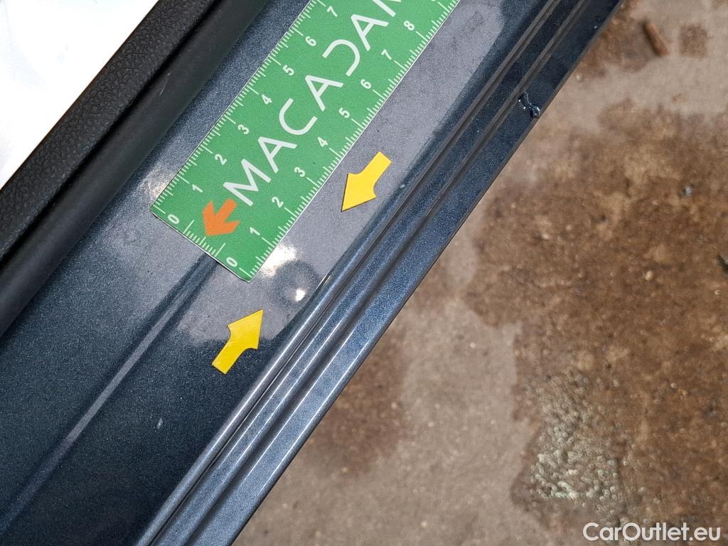  Renault  Kadjar RENAULT  / 2018 / 5P / Crossover Intens TCe 140 EDC FAP - 21 #86