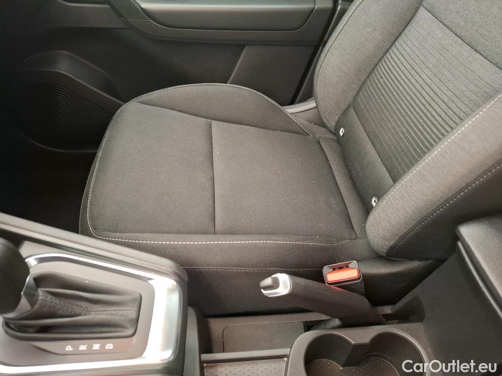  Renault  Captur  II Business 1.3 TCe 140CV BVA7 E6d #26