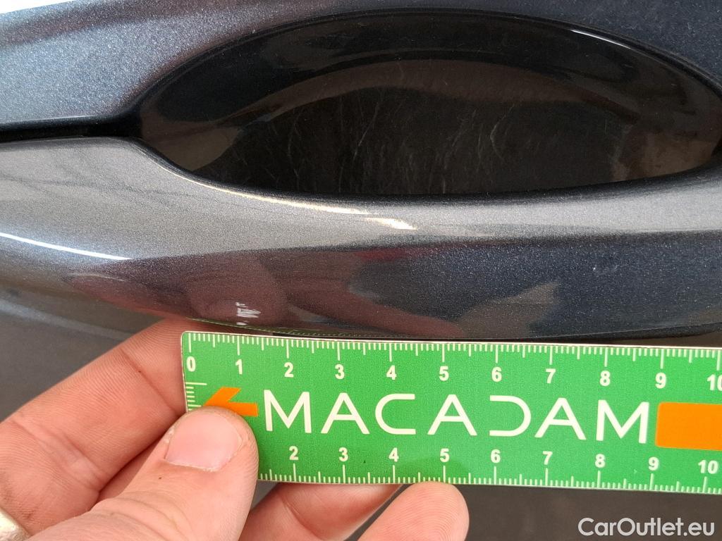  Renault  Kadjar RENAULT  / 2018 / 5P / Crossover Intens TCe 140 EDC FAP - 21 #77